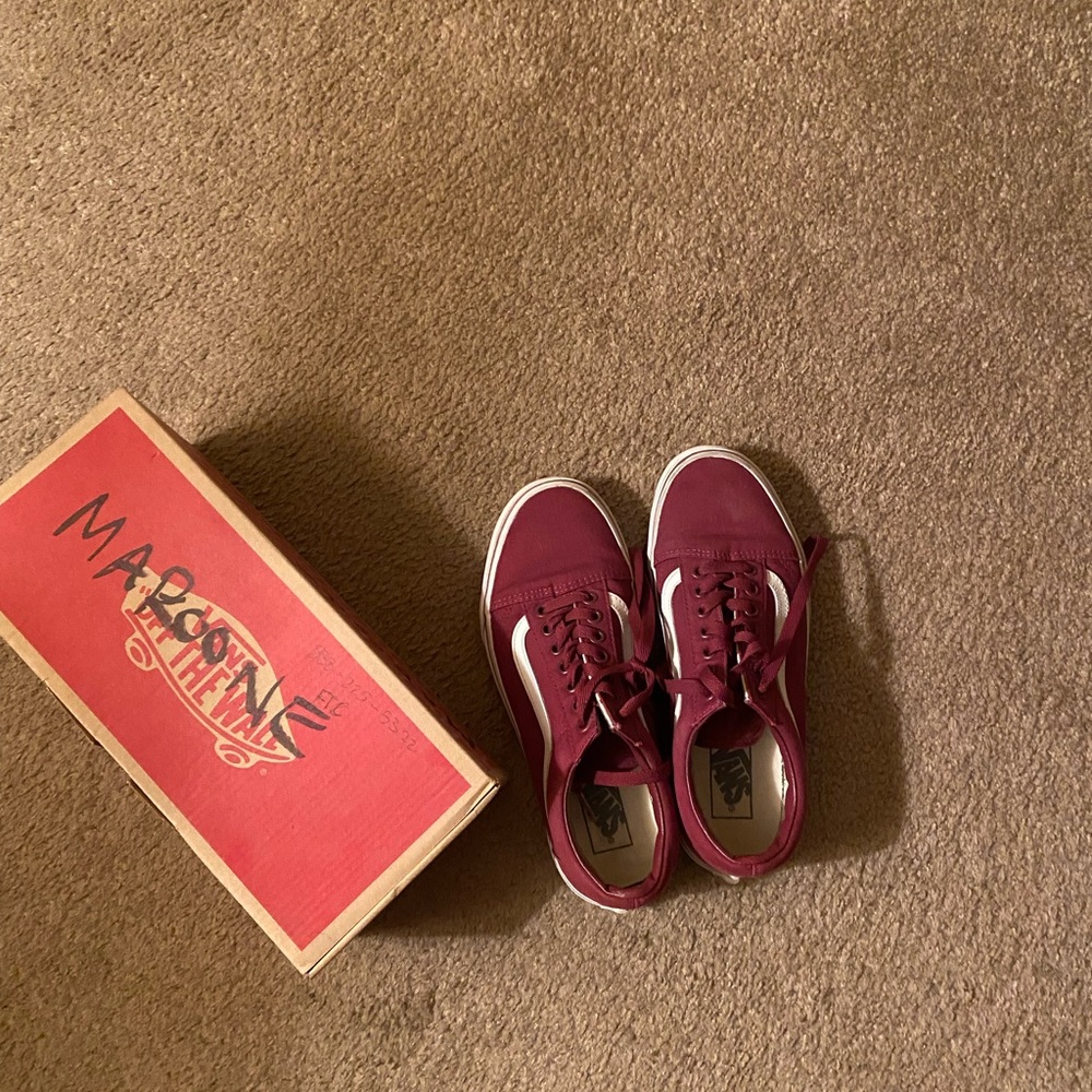 Vans Old Skool Maroone Size 7.5M/9W